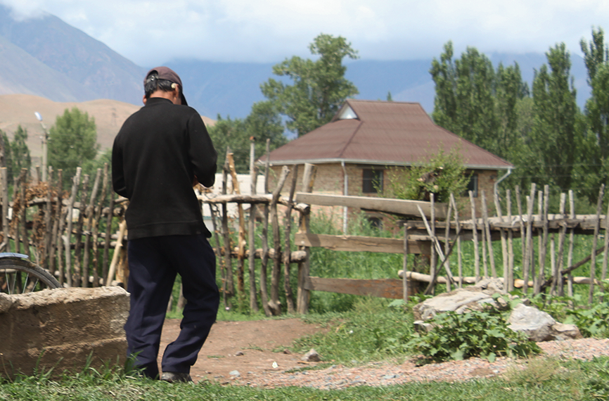 Ылай менен бетке жегенден кийин аялым кыйын экенин моюнга алдым