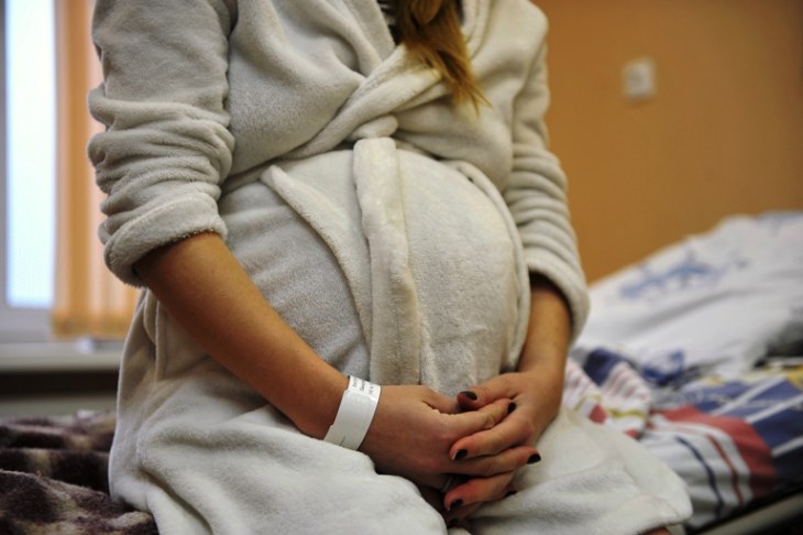 Төрөсөм баламдын тону оңою менен түшпөйт. Эмне себептен болушу мүмкүн?