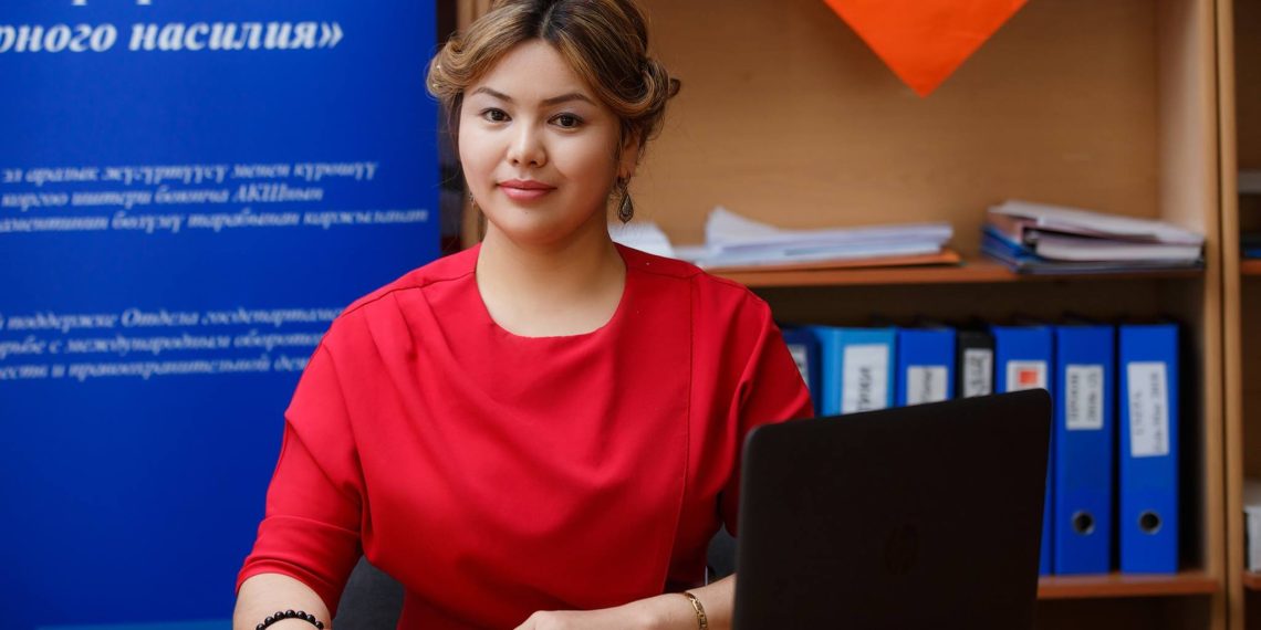 Гүбарчын Жумабаева: "Үй-бүлөдө уул жана кыз балага бирдей мамиле болушу керек"