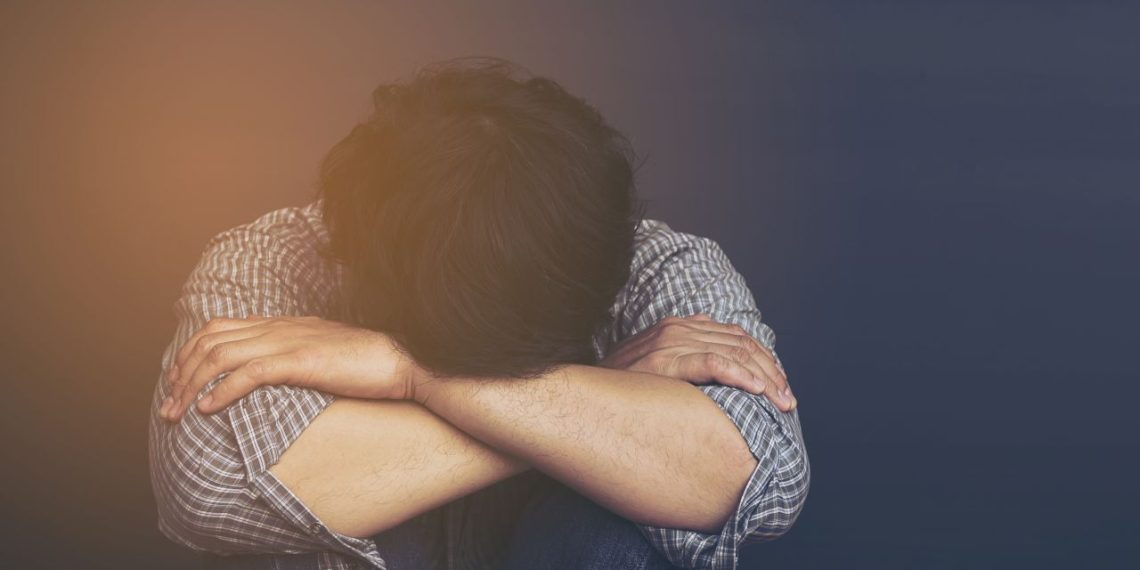 Келинчегимди көрсөм эле калп айтып баштайм деген күйөөнүн баяны