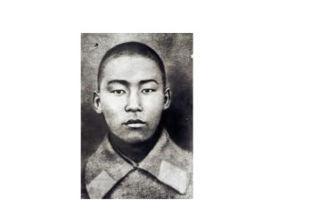 Бул кыргыздын баатырларын бир көрүп тааный аласызбы? Кыйындар үчүн тест