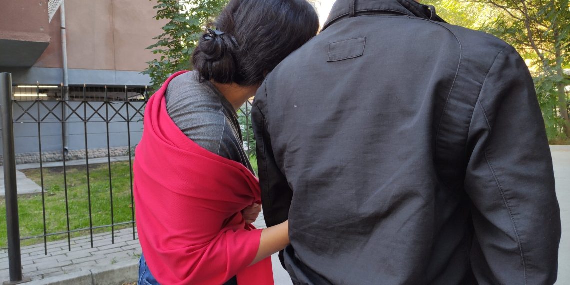 Аялымды төшөккө чакырсам