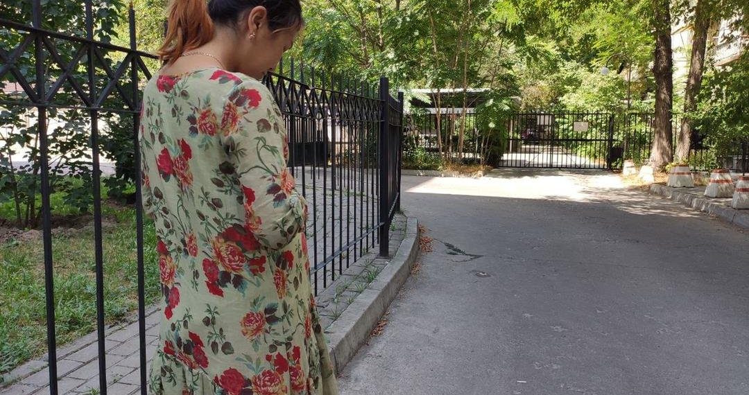 Энелик укуктан ажыратылган эненин балдарына эч кандай тиешеси жок болобу?