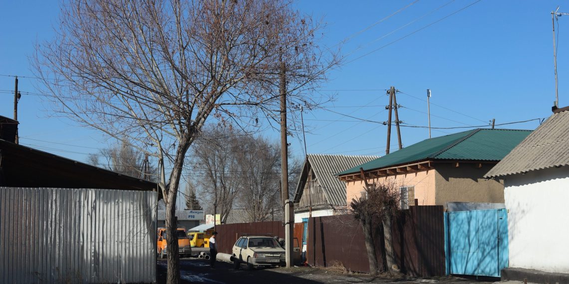 Кайын атама айтпай үйдү балама өткөрүп алсак болобу? Юристтен жооп