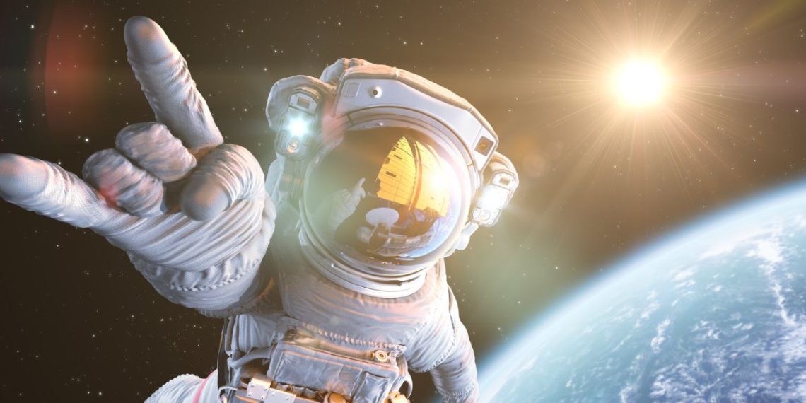 Жер күндү айланса