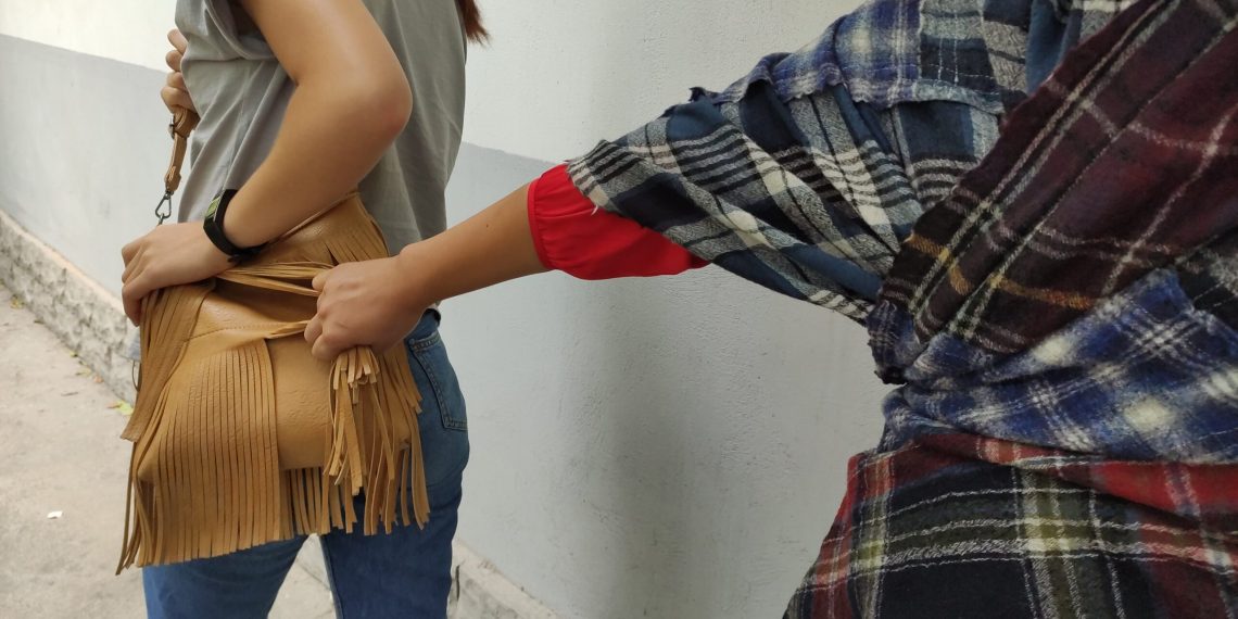 10 күн сүйлөшүп турмушка чыккан күйөөмдөн көңүлүм калды. Эмне кылсам болот?