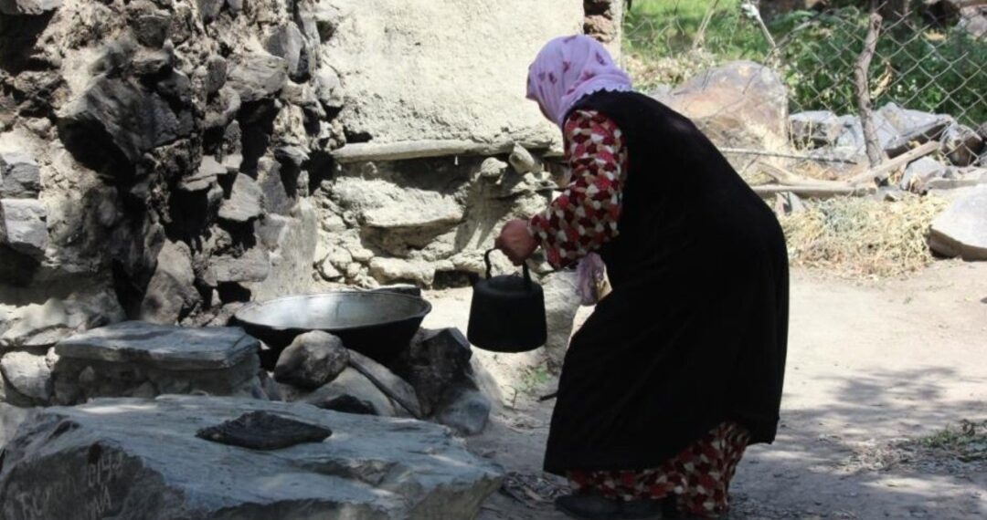 Күйөөмдүн апам үчүн кылган бул жакшылыгын эч унутпайм