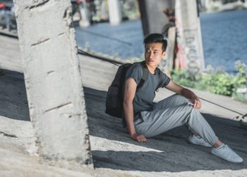 Достору ичкич атам менен сыймыктанбайм. Эмне кылсам болот?