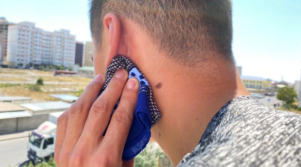 Күйөөмдүн мойнун ким тиштегенин угуп алып чалкаман кеттим