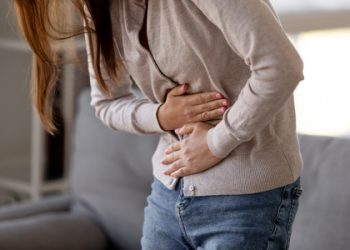 Этек кирдин оорутуп келүүсү эндометриоздун алгачкы белгиси