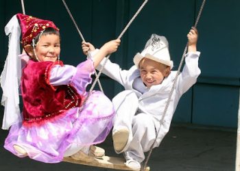 Кыргызстанда канчадан ашуун улуттар жашайт? Акылдуулар заматта өтчү тест