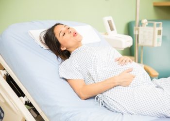 Төрөт учурундагы туура дем алуу техникасын адис айтып берет