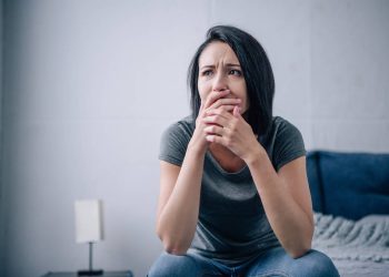 Кызым велосипедден жыгылганда кан келген. Эмне кылсам болот?