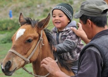 Эмне үчүн баланын кийимин караңгыга калтырбайт? Кызыктуу тест