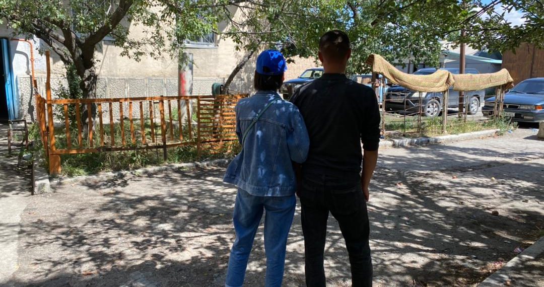 Таарынчак жолдошумду эмне кылам? Адистен кеңеш