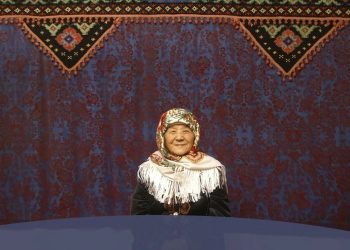 Өзүңдүн баталуу саймаңды кантип түзсөң болот? Адис айтып берет