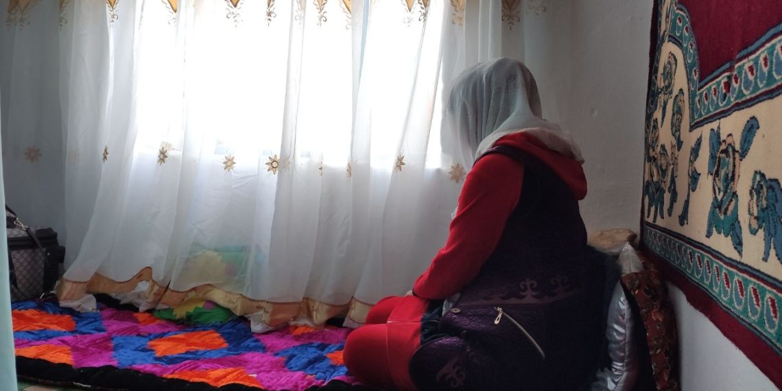 Кайын энем мени көшөгөгө киргизип