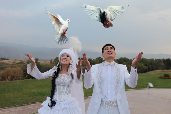 Жаңы үйлөнгөн байкем "аялыма акыл айтпагыла деди"