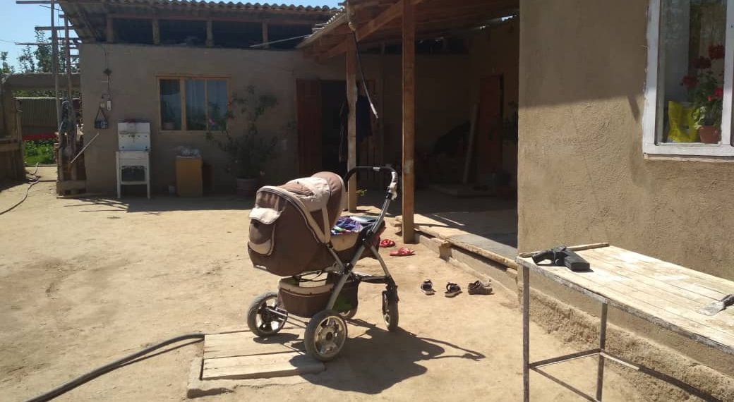 Москвага кеткен бойдон келбеген күйөөм баламды алам деп коркутат. Эмне кылам?