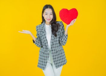 Сулуу болсом дагы жигиттер карабайт. Эмне үчүн?