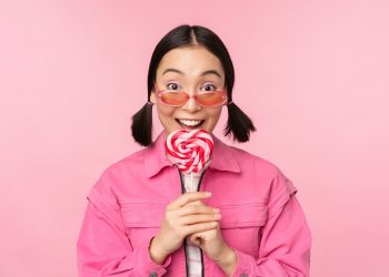 Таттуудан баш тарта албай