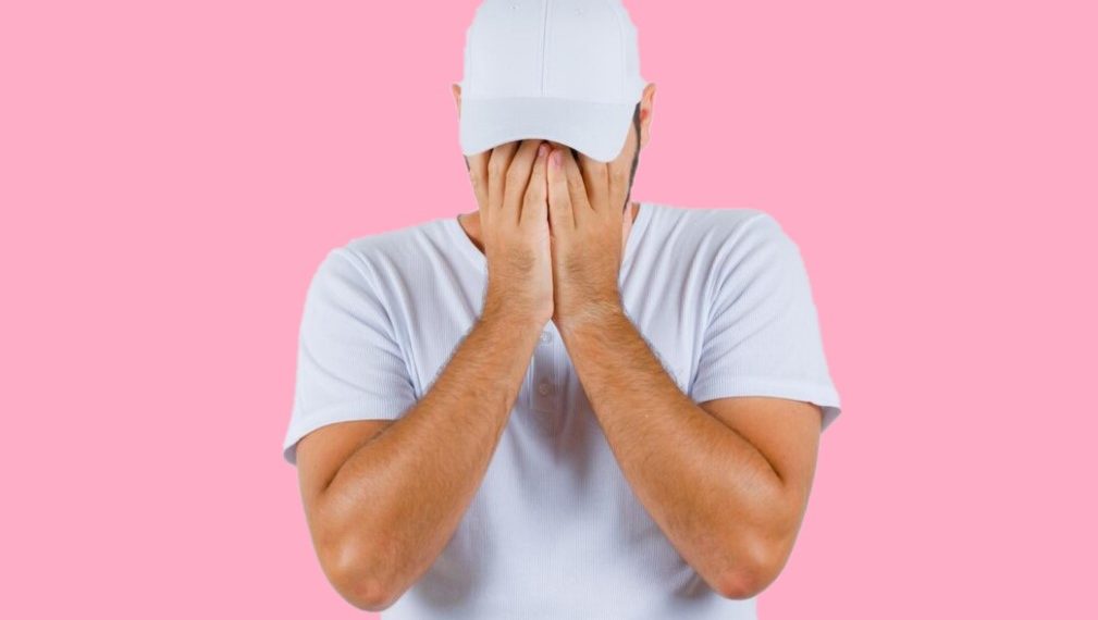 Аялыма "зато" карыганда бактылуу жашайбыз" деп айтканыма өкүндүм