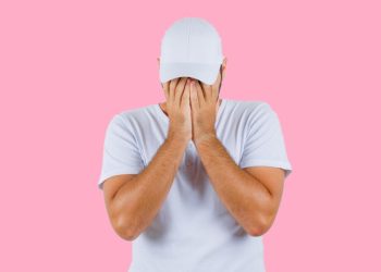 Аялыма "зато" карыганда бактылуу жашайбыз" деп айтканыма өкүндүм