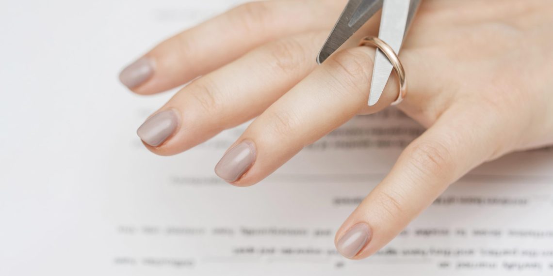 Ажырашкандан кийин кайра жарашууну чечкен жуптар үчүн маалымат