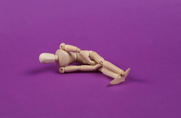 Аялдын жыныстык катнаштан коркушу бул оорунун белгиси