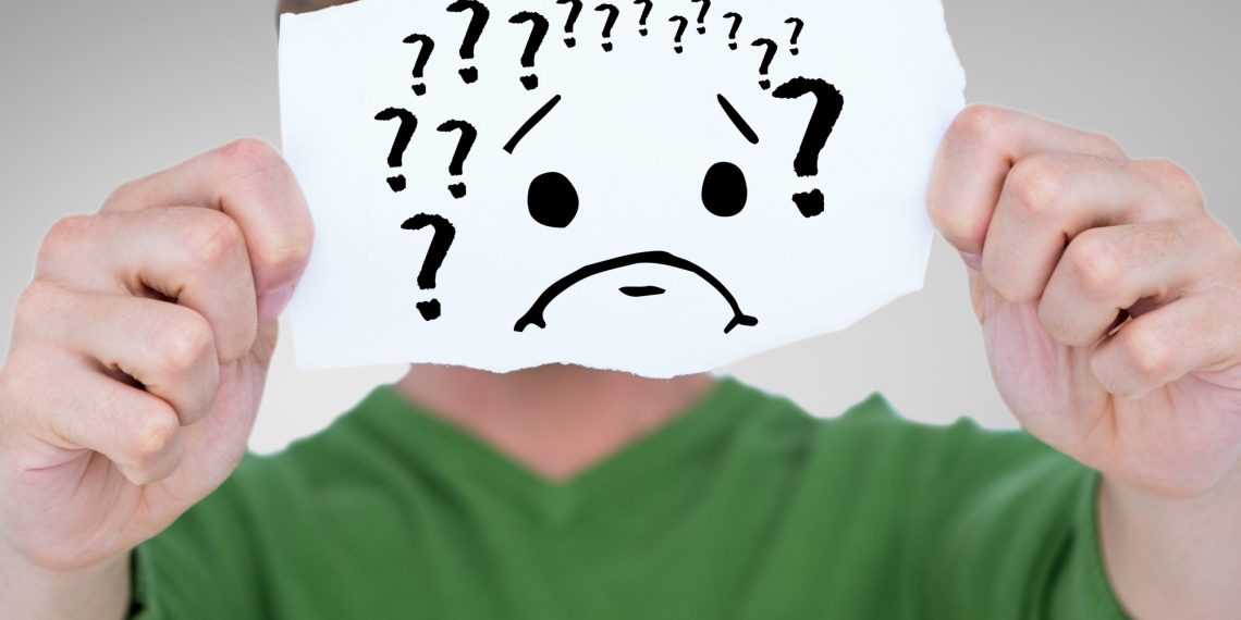 Университетте окуп жаткан студент