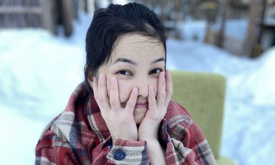 Сүйүктүүсү бар экенин атасына же апасына айталбай жүргөндөргө кеңеш