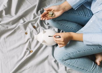 Кредит төлөй албай калдым. Эки айга узартсам болобу?