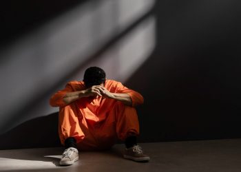 Жигитим "балаңа ата болуп берем" деген сөзүнө турбаганы үчүн милицияда отурат