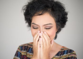 "Бул бала төрөбөйт" деп келиндер мага жолошпойт эле