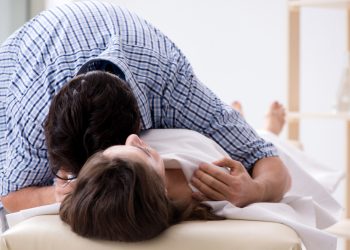 "Баспаган аялыңды ташта" деген кайын энеме күйөөмдүн берген жообу ыйлатты