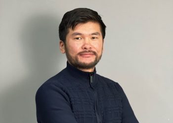 Бишкекте туруп Американыкындай айлык алса болот. Эмир Мамашовдон кеңеш