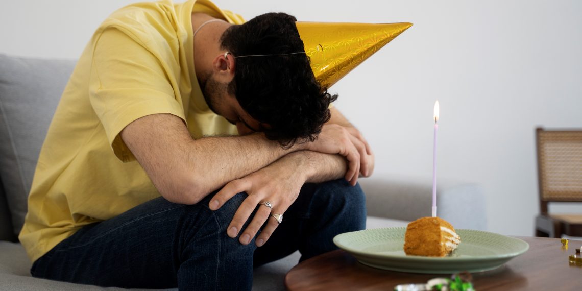 Башкалардын аялына суктанам деп