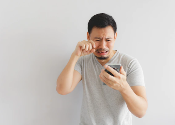 Жүдөгөн келинчегимди сулуу кыздарга алмаштырганым үчүн өкүнөм