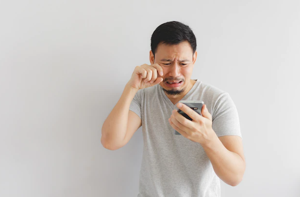 Жүдөгөн келинчегимди сулуу кыздарга алмаштырганым үчүн өкүнөм