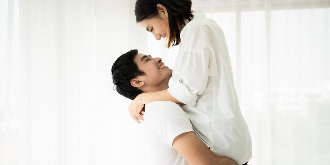 Аялыма бул нерсени жасай баштагандан бери пачкалап акча санап калдым