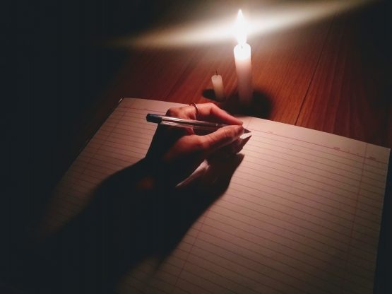 Он жылдан кийин аялымдын басарын угуп өкүрүп ыйладым