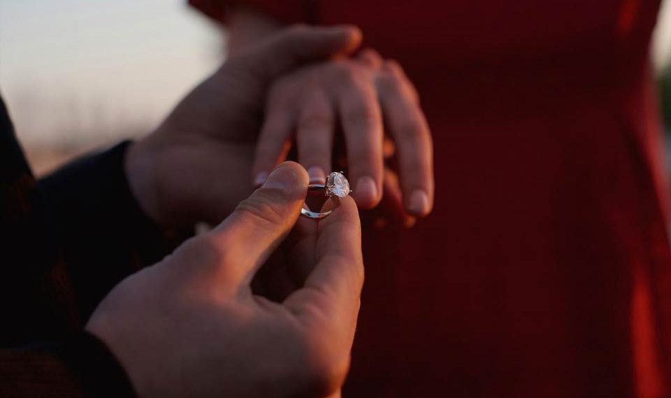 Жоголуп 4 жылдан кийин пайда болгон жигитиме турмушка чыксамбы?