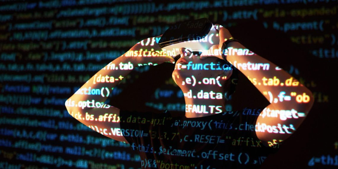 Айтишник болом дегендер үчүн бекер курстар