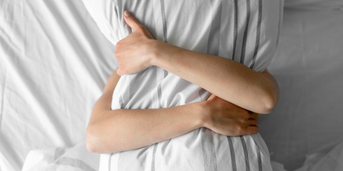 Кошулуп жатканда күйөөмдүкү да