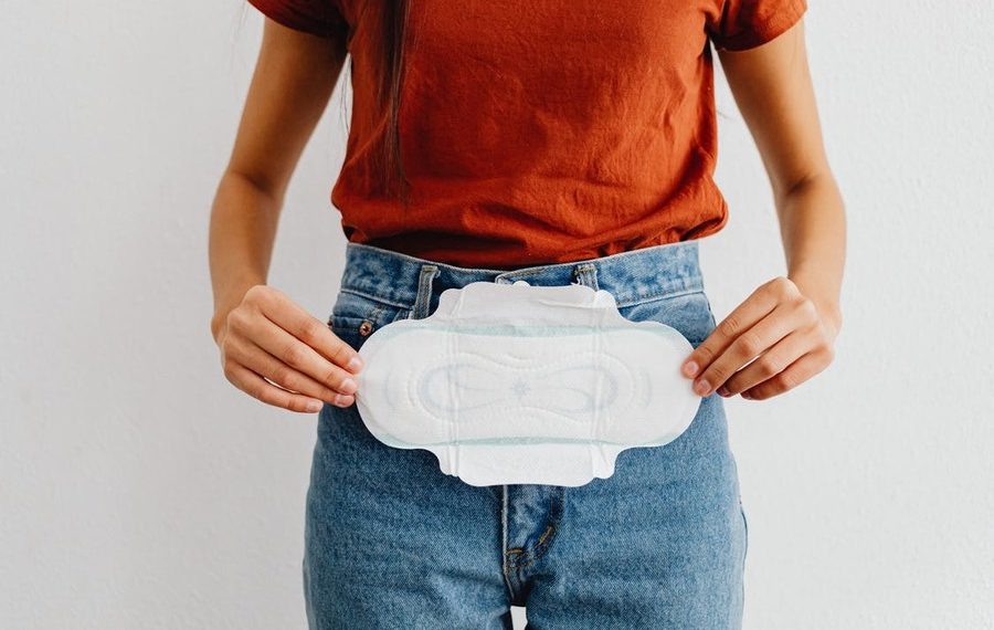 Апам ким менен жаттың деп урушкан. Биринчи айыз жөнүндө 6 окуя