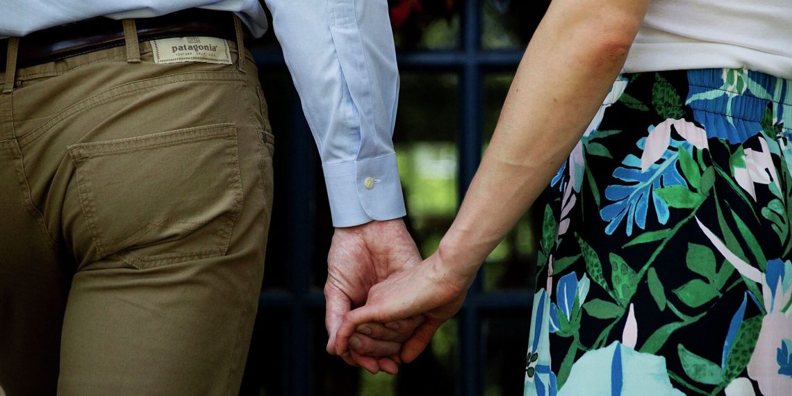 Кыздар менен сүйлөшөйүн десем