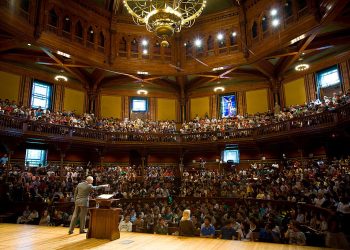 Гарвард жана башка дүйнөлүк ири окуу жайлардын акысыз курстары