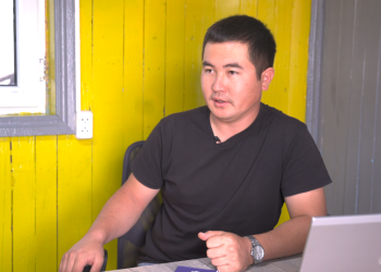 Ишкер Баткенге кантип суу сактагыч курганын айтып берди