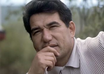 Айтматовдун гүл жегенин билбесеңиз