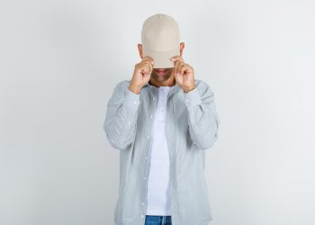 Кыздар менен такыр сүйлөшө албайм деген жигиттерге кеңеш